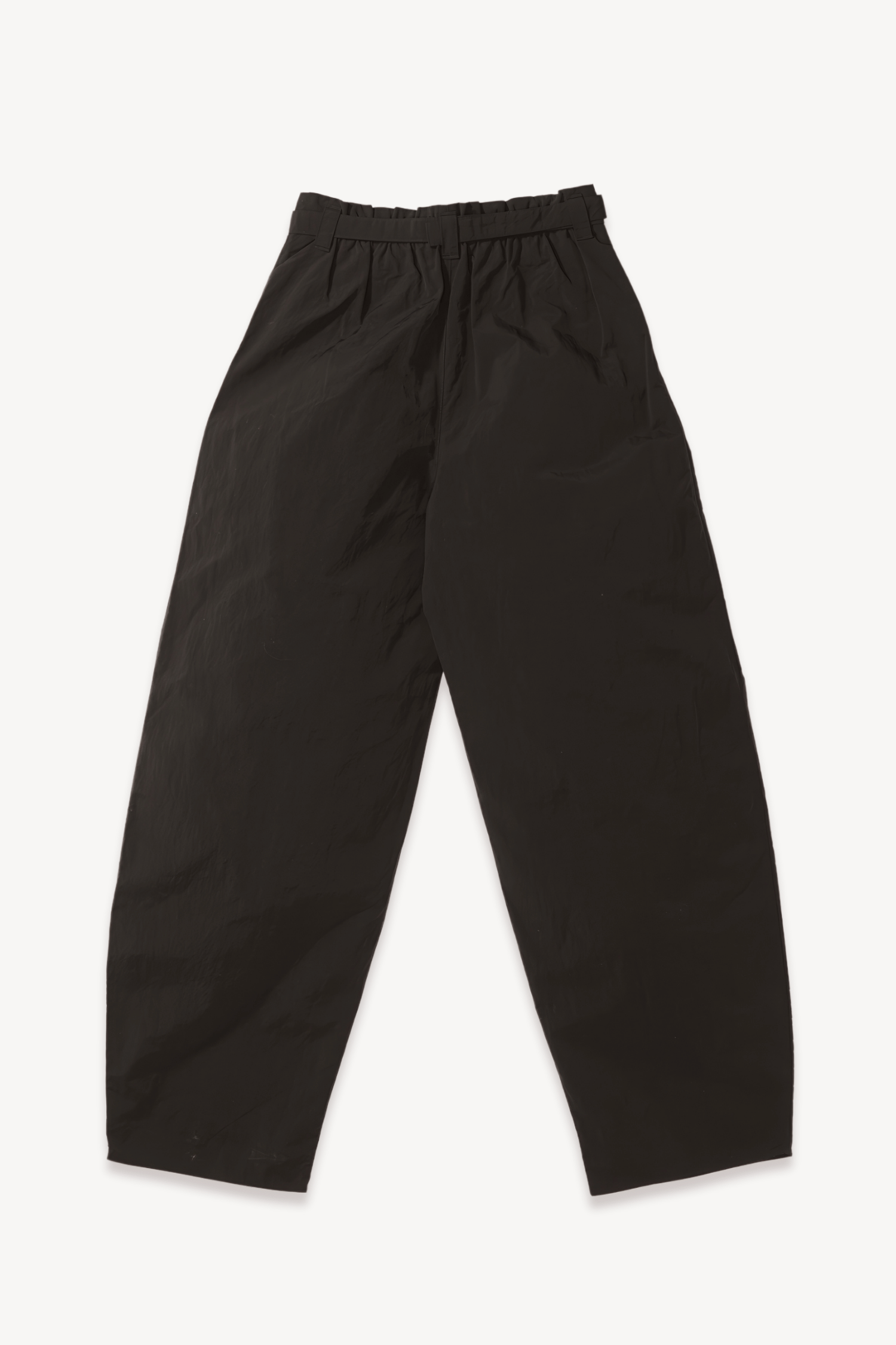 Calça preta com cinto