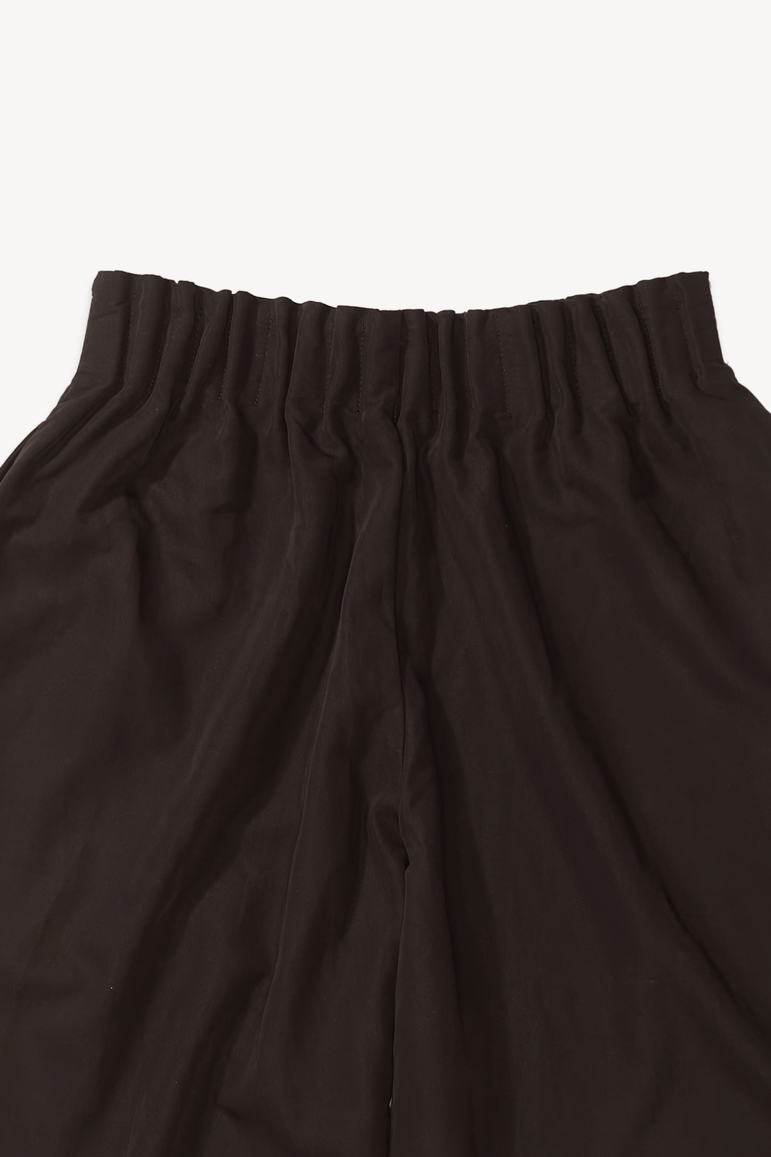 Calça pantacourt preta