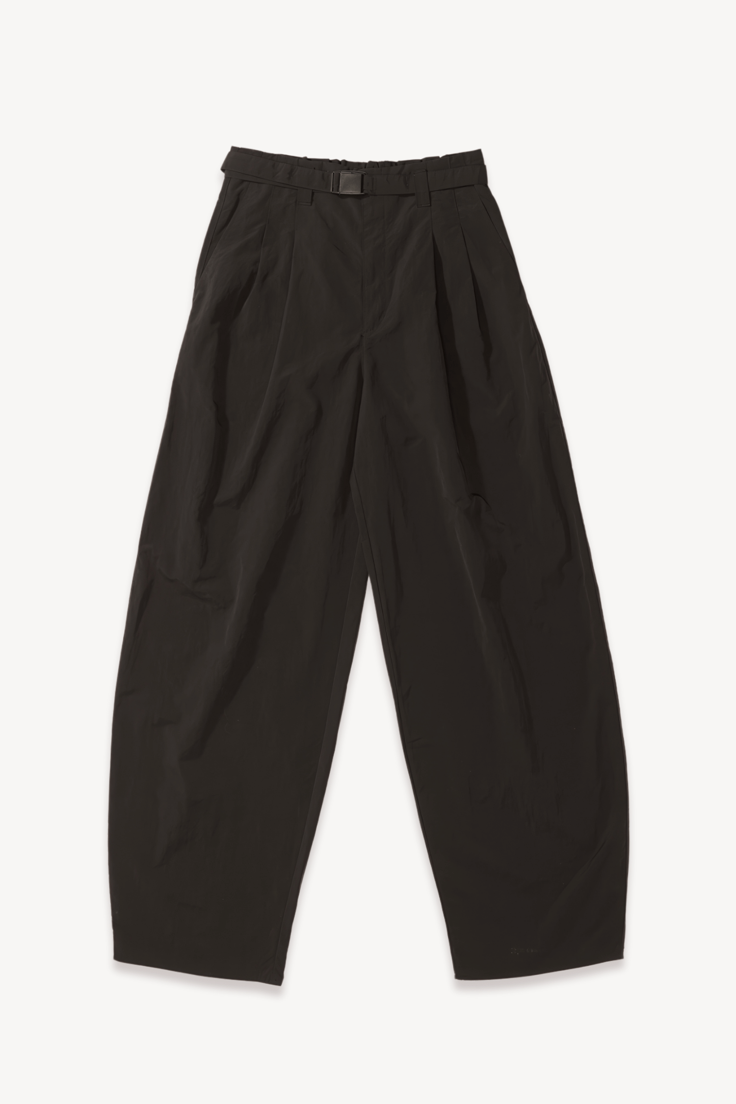 Calça preta com cinto